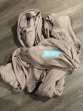 MOBY Wrap - Gray